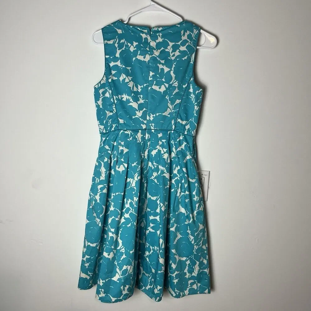 Talbots Blue Floral A-line Dress Pockets Fit And Flare 6P 205 - Picture 5 of 7